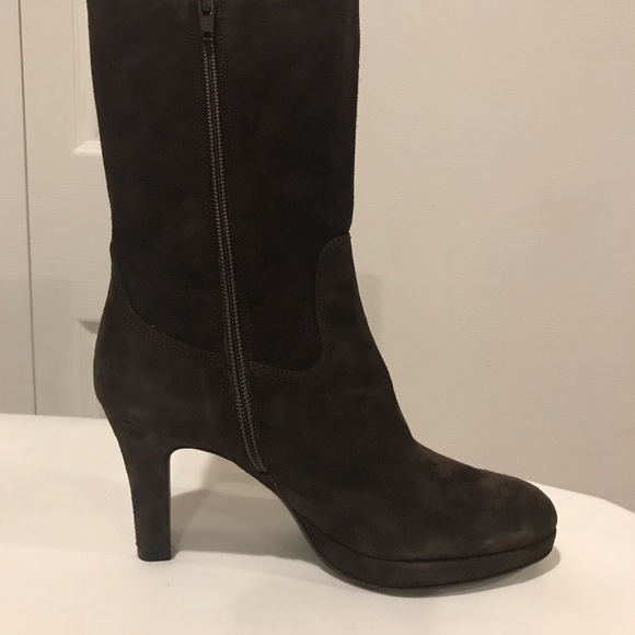 Vintage Priori brown suede pair of zipper boots. EUC. Size 7. - Picture 5 of 11